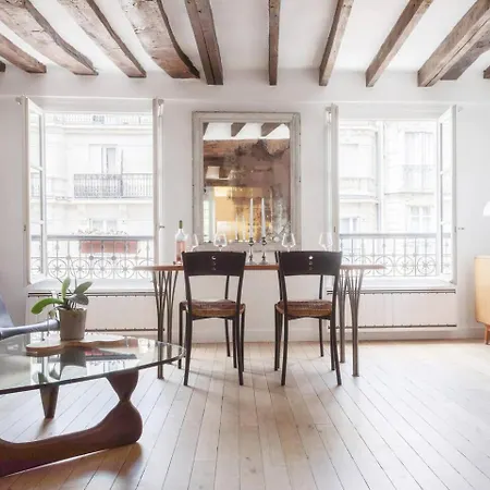 Notre-dame Stunning 2 Bedroom Air Conditioned Flat Appartement