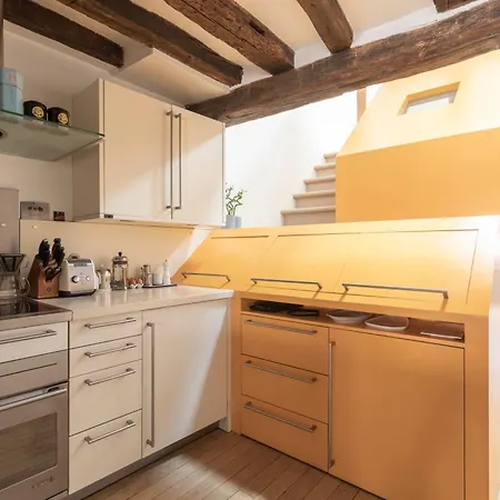 Notre-dame Stunning 2 Bedroom Air Conditioned Flat Parigi