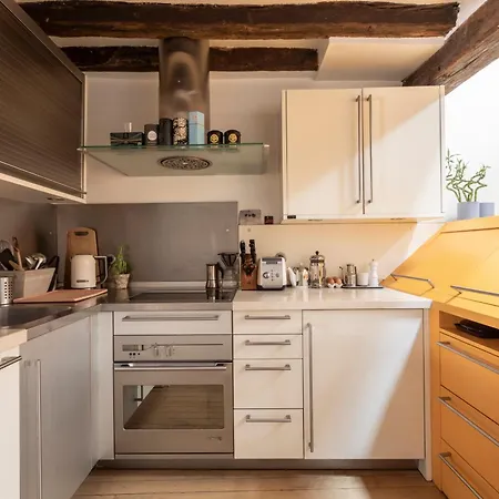 Notre-dame Stunning 2 Bedroom Air Conditioned Flat Appartamento Parigi