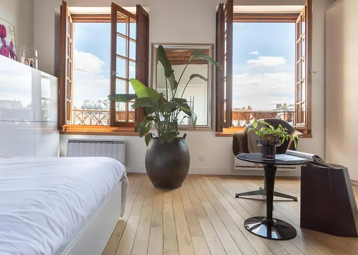 Notre-dame Stunning 2 Bedroom Air Conditioned Flat 아파트